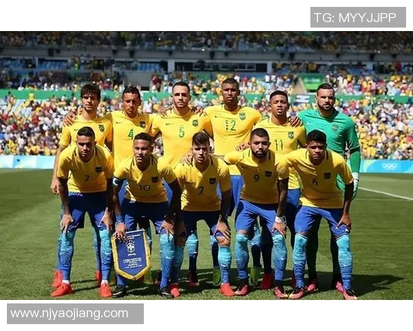 南京足球队与成都足球队比赛分析团队协作的成功与不足之处