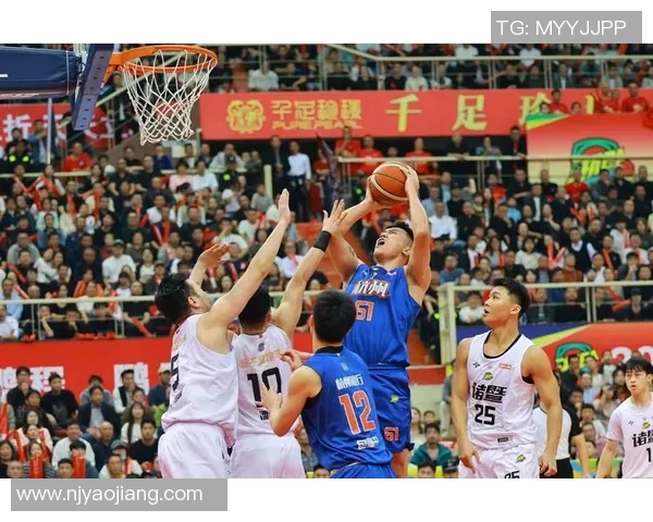 杭州篮球队个人能力深度解析与发展潜力探讨 杭州篮球队个人能力深度解析与发展潜力探讨